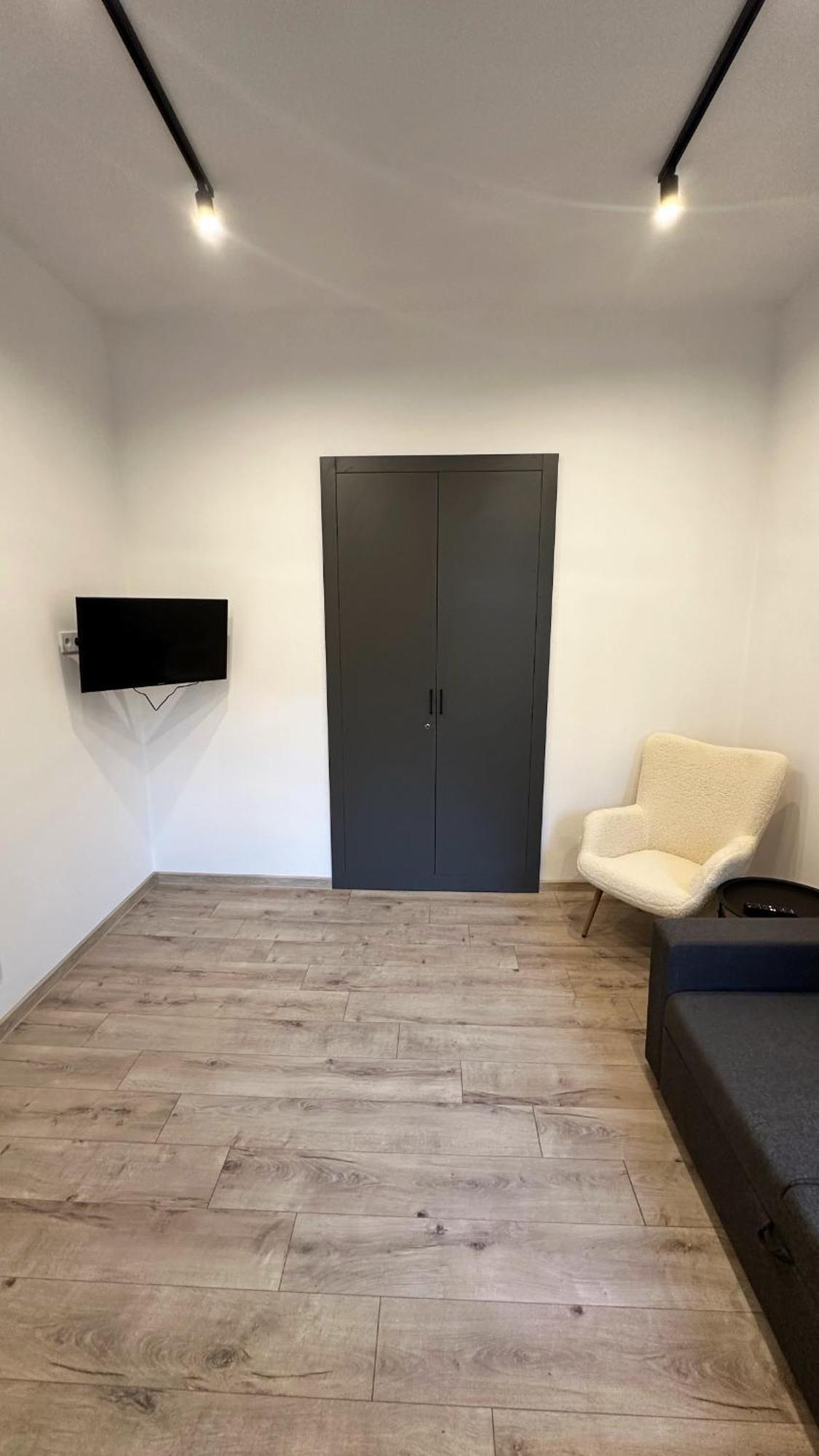 Apartment Vip Virmenska Street Lviv Ngoại thất bức ảnh